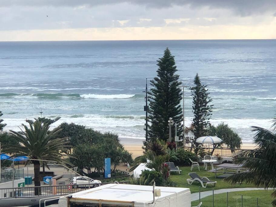 Fabulous Sea Views In The Heart Of Surfers Leilighet Gold Coast Eksteriør bilde